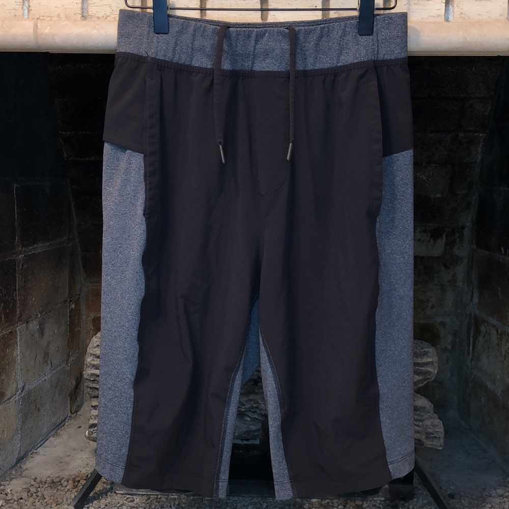 🤑PRICE DROP🤑 Men’s Lululemon Shorts - Size - S